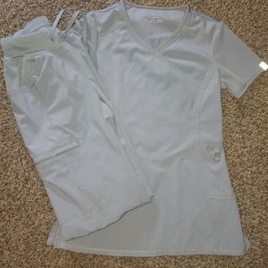 Cherokee Infinity scrub set